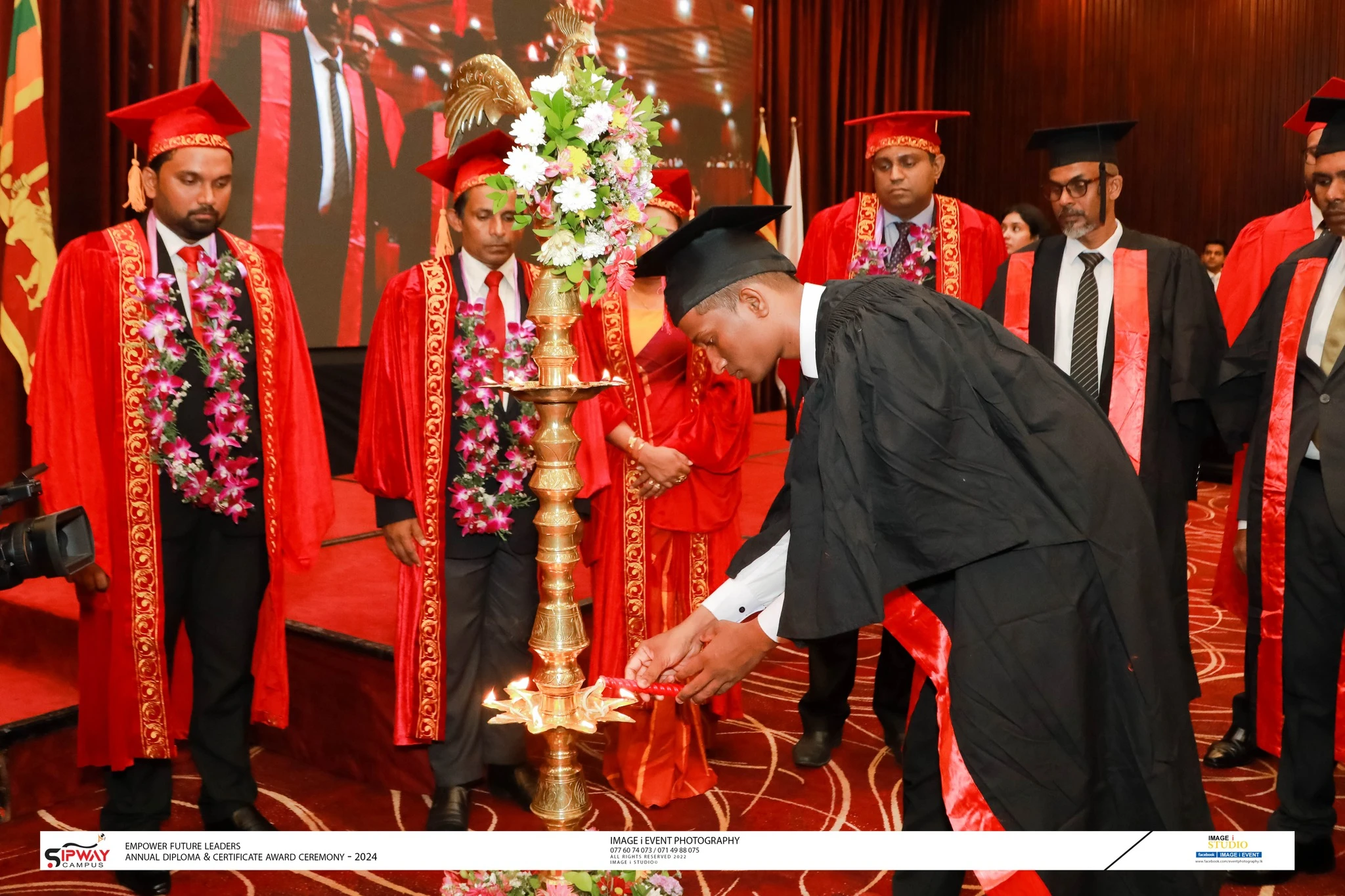 433950396_917302497069712_1106476731646126896_n_converted-by-axcertro